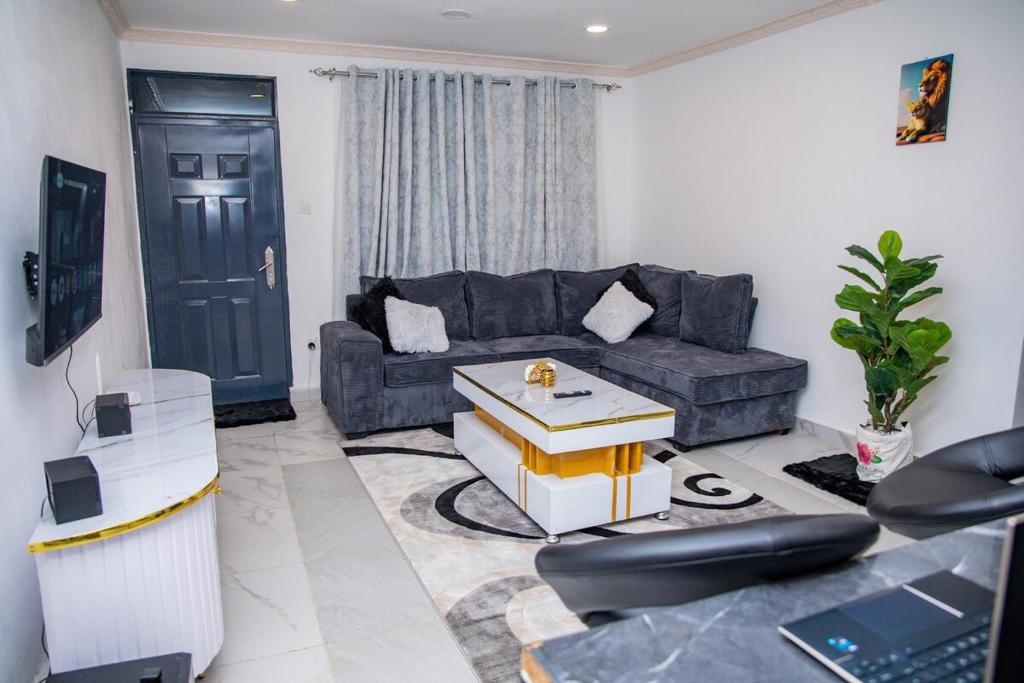 Elegant 2-BD -Scenic Views & Central Location, Nakuru