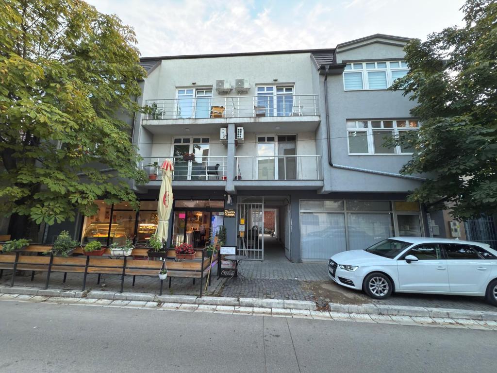 Sandra apartmani, Vršac