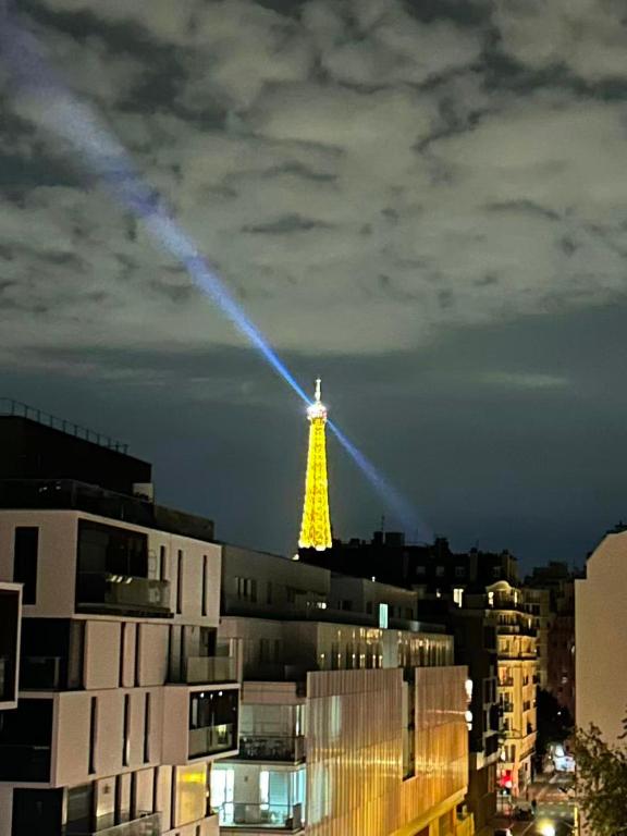 Vue sur la tour Eiffel, agréable appartement T2 - 1