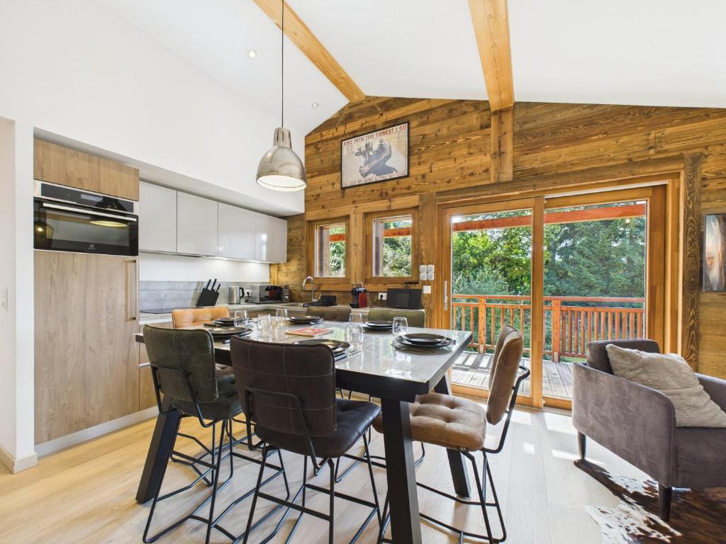 Les Gets - Bel appartement avec balcon et cheminée près des pistes - FR-1-623-3, Les Gets