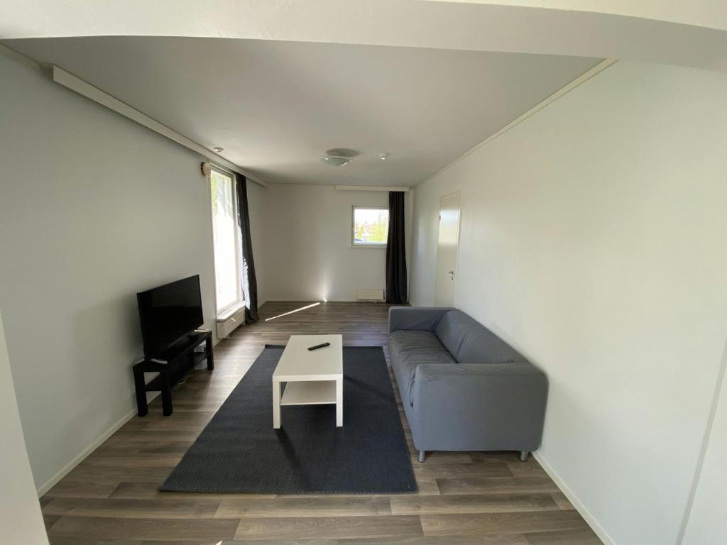 Practical Apartment for 2, Smedsbacka