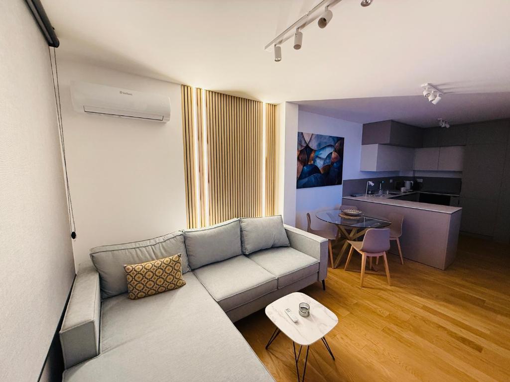 GueZt Dobanovačka 93A, Belgrado