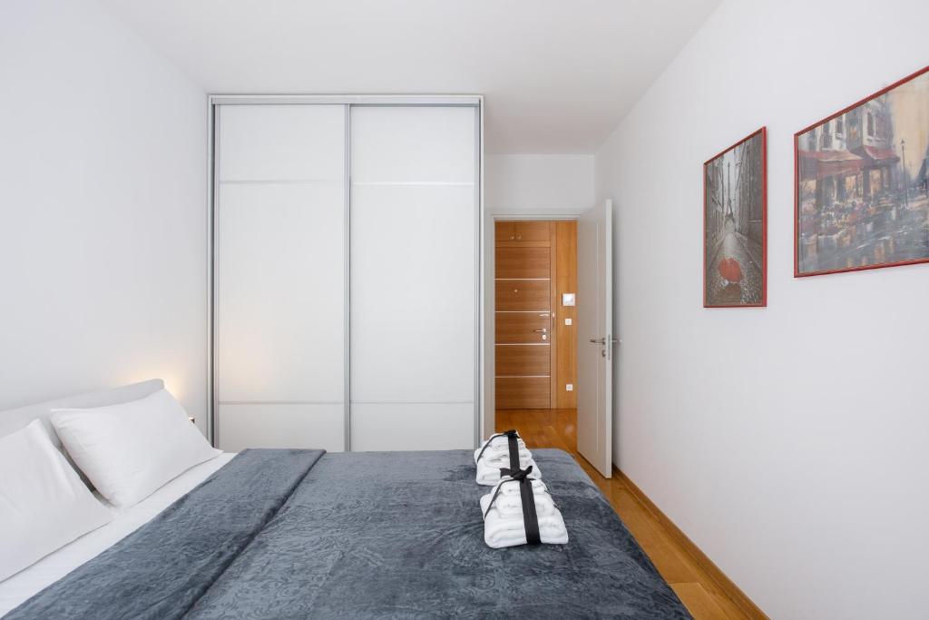 Central Garden Apartment - Parking & Security - 5