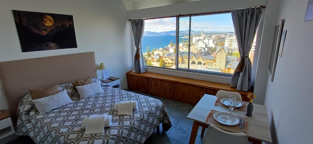 Centro cívico a 100 metros de distancia - 1