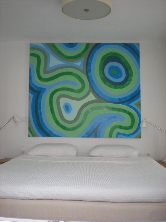 Birds Nest Flat, Skiathos