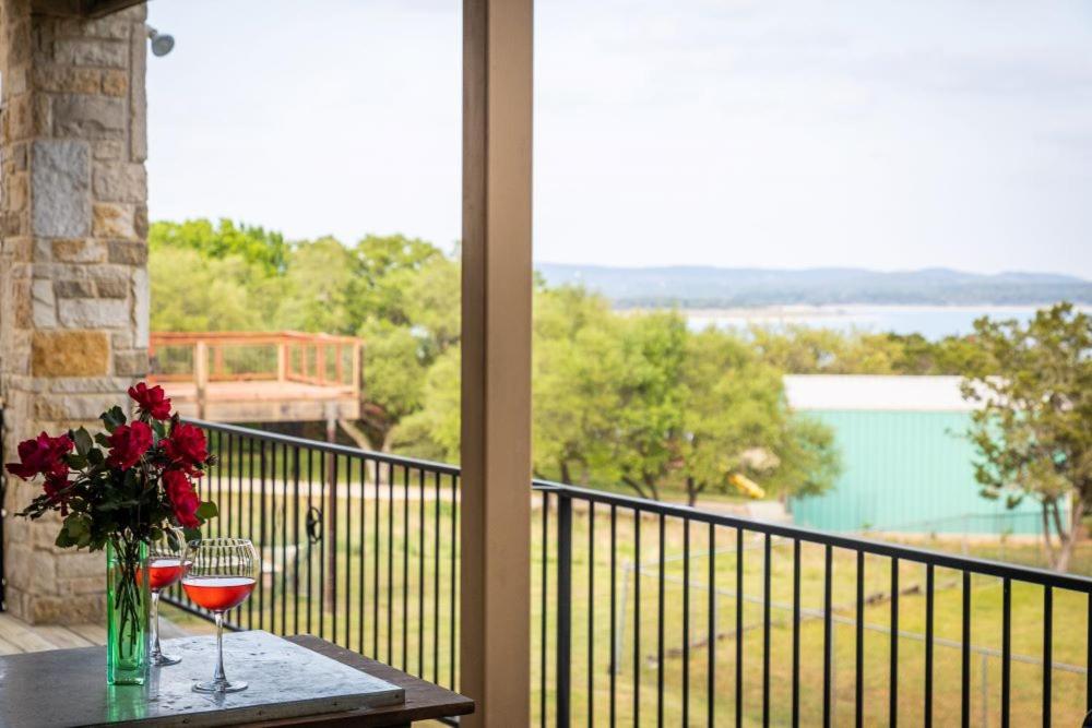 CL 1350 Lakeview Livin Large House, Canyon Lake