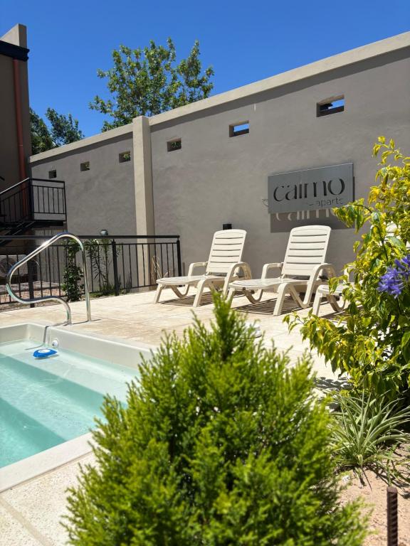 Calmo Aparts, Colón