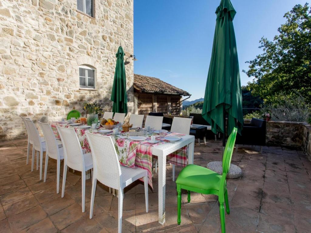 Apartment in farmhouse with pool - 5