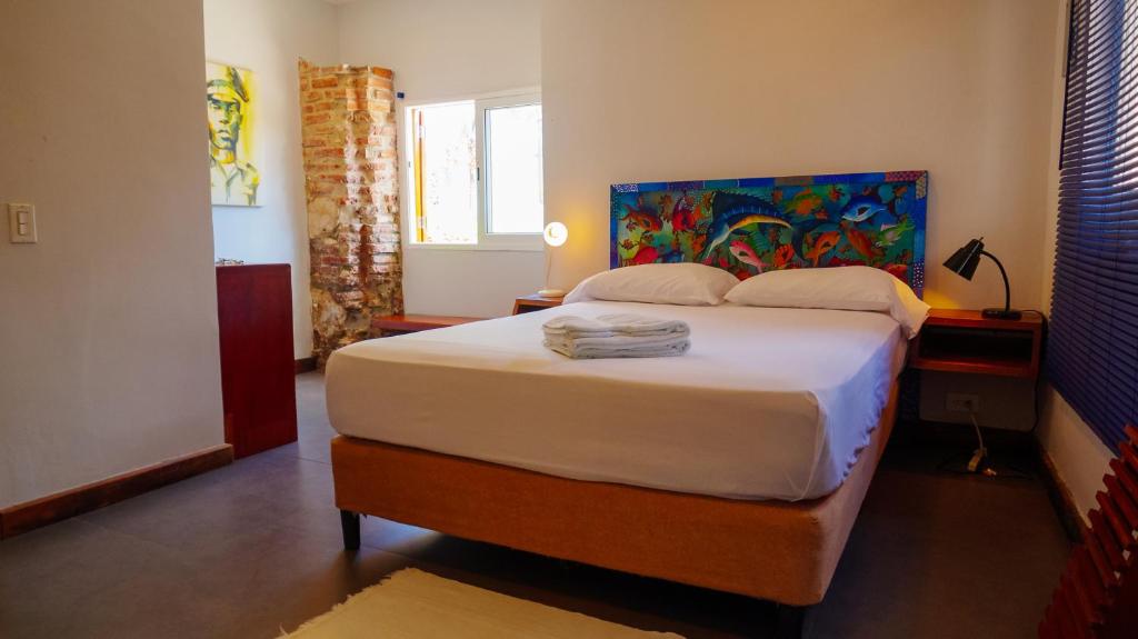 CASA DINIS - HABITACIÓN -CENTRO DE PORTOBELo, Portobelo