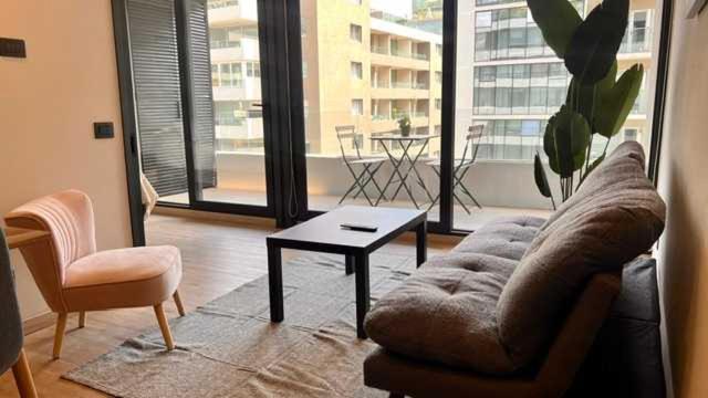 Exclusive Fully Equipped Apartment in Las Condes - 4
