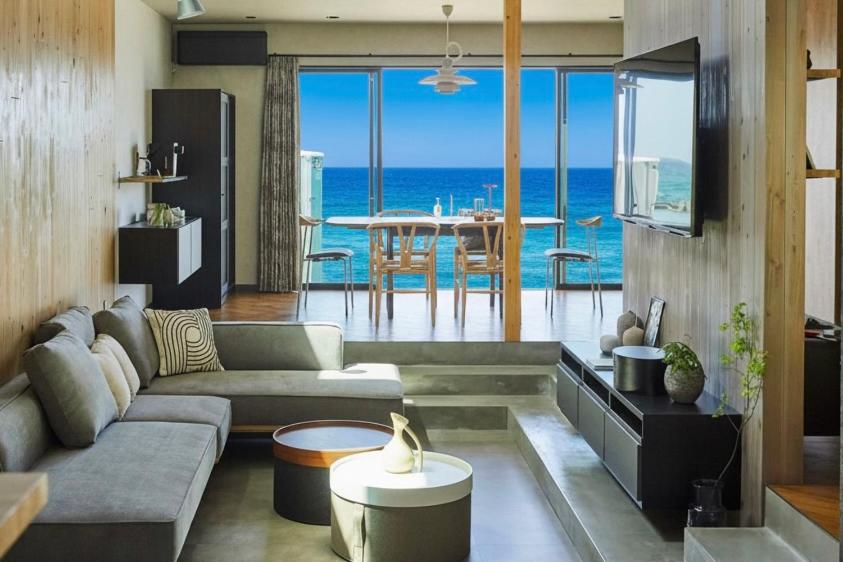 West Shore Plus, Awaji