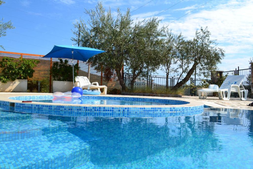 Suntime Villa 7 photo