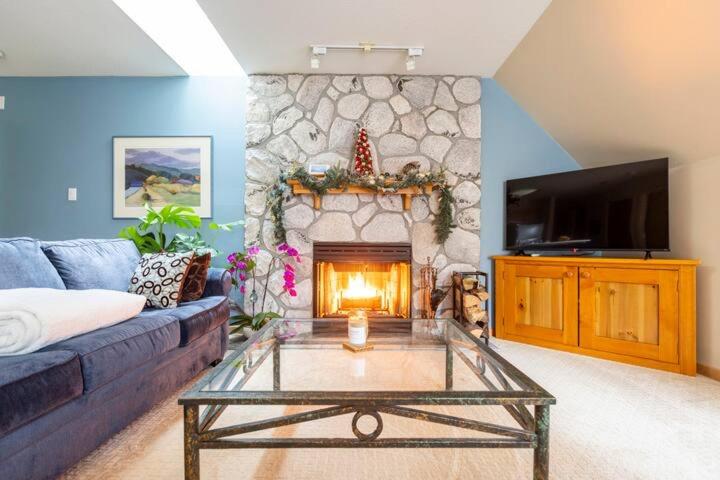 31 GlenEagle, Whistler