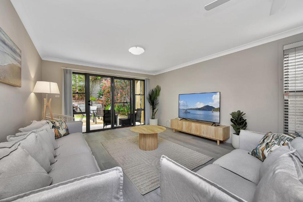 Cleopatra's Oasis at Lagoon Estate, Nelson Bay