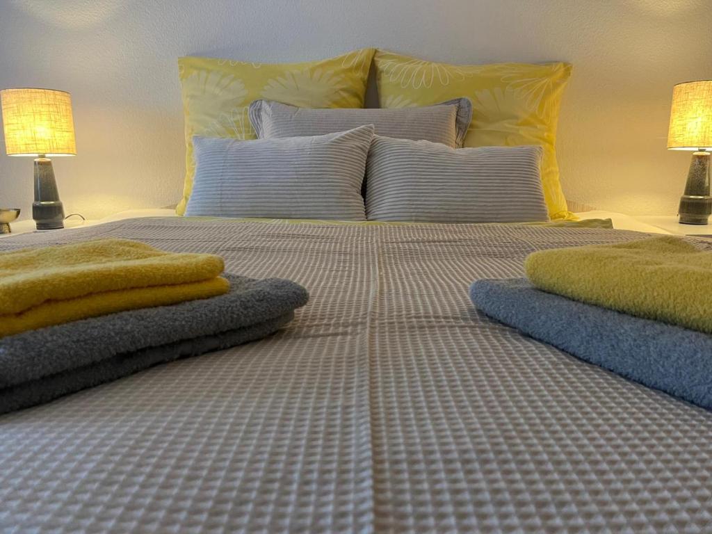 Kleine hübsche Unterkunft in Bad Muskau im EG, Nähe Schloss, Waldeisenbahn, Hermansbad, UNESCO Geopark, Nähe polnischer Markt, Top Lage für Ausflugsziele zum Wandern oder Radfahren, Bad Muskau