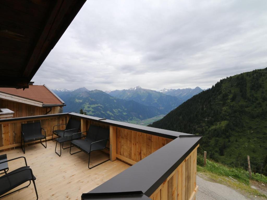 Chalet in Zillertal near Ski Slopes - 4