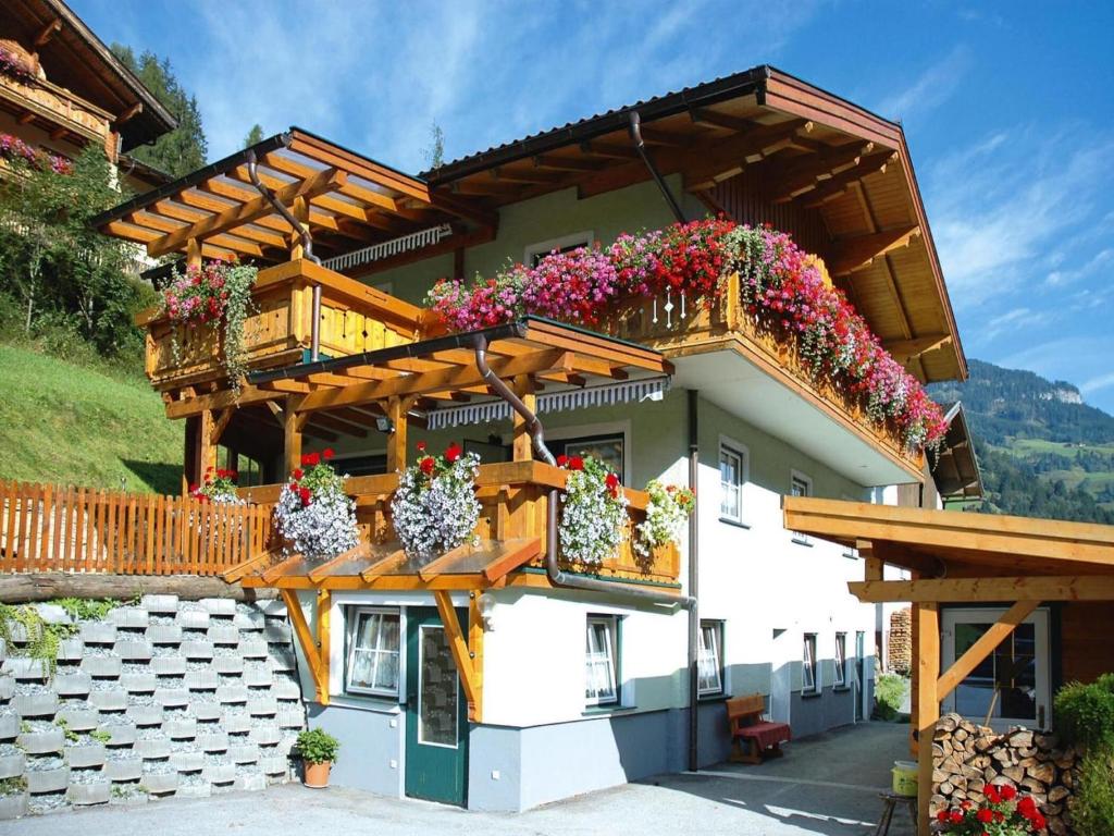 Chalet in Grossarltal with Panoramic Views - 2