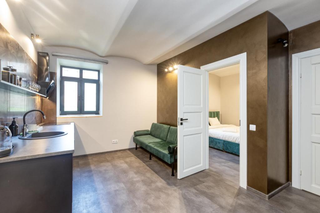 Stylish Riga Flat with Heated Floors and Private Parking, Riga