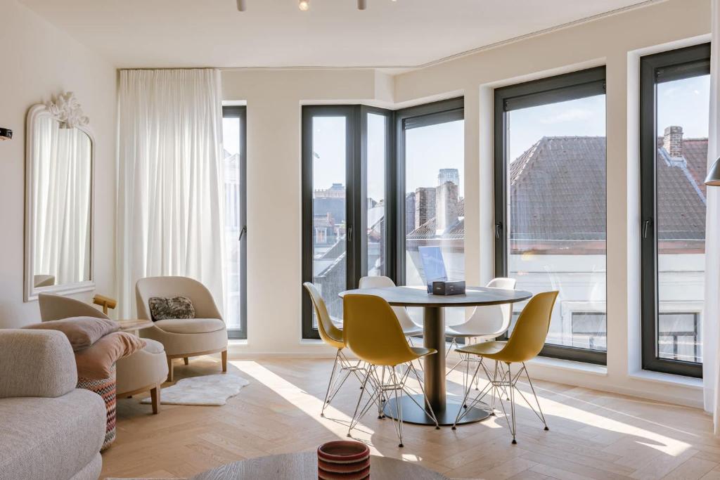 The Sassy Summit - Chic Comfort Views & Good Vibe, Gent