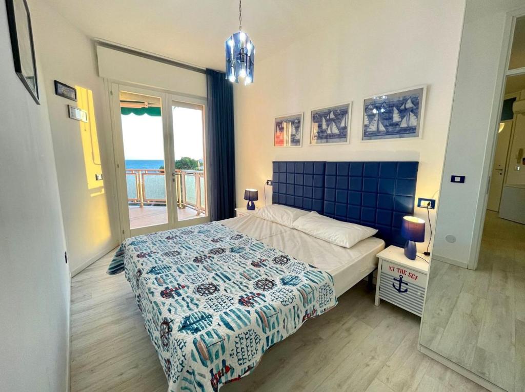 Wonderful beachfront apartment-Beahost - 3