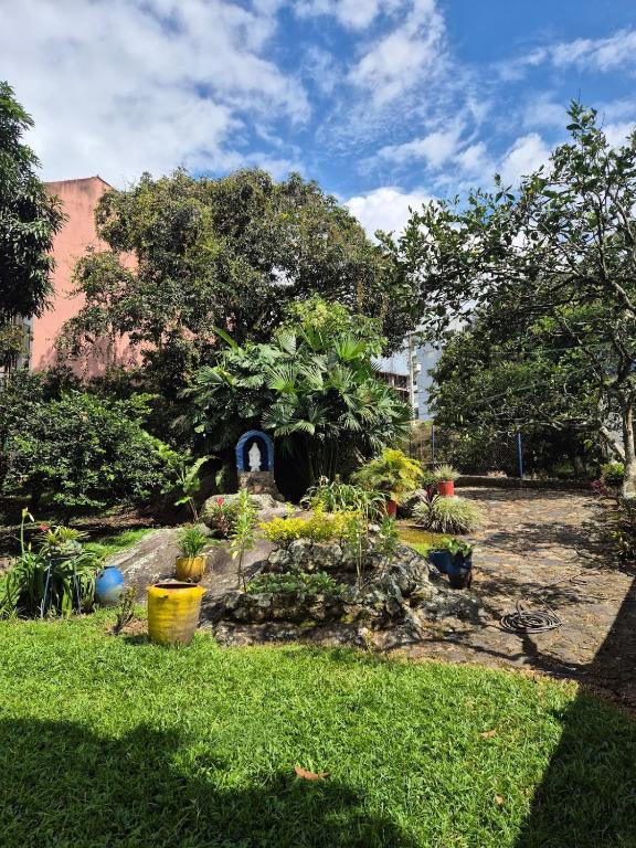 Casa rustica y familiar con piscina en La Vega Cund - 2