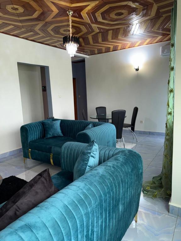 Apparement le logis des 6, Yaoundé