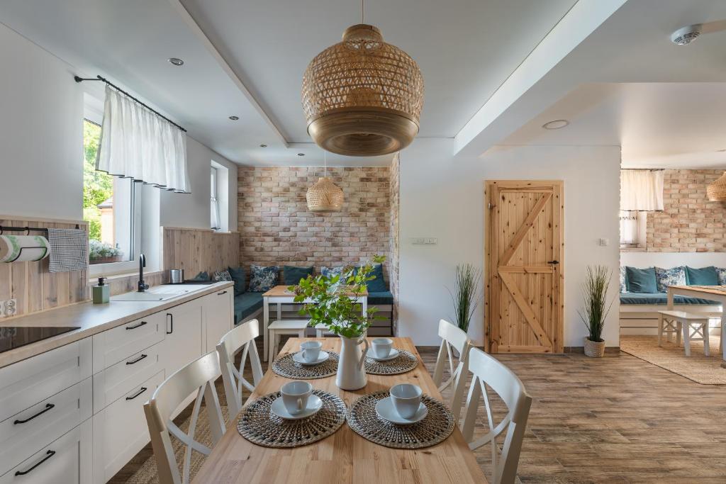 Modrzewiowe Zacisze, Chocieszow