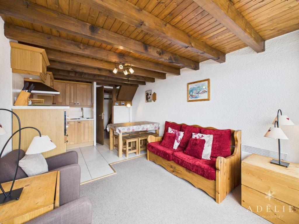 Duplex rénové avec balcon et parking, à 100m des pistes - FR-1-398-529 - 4