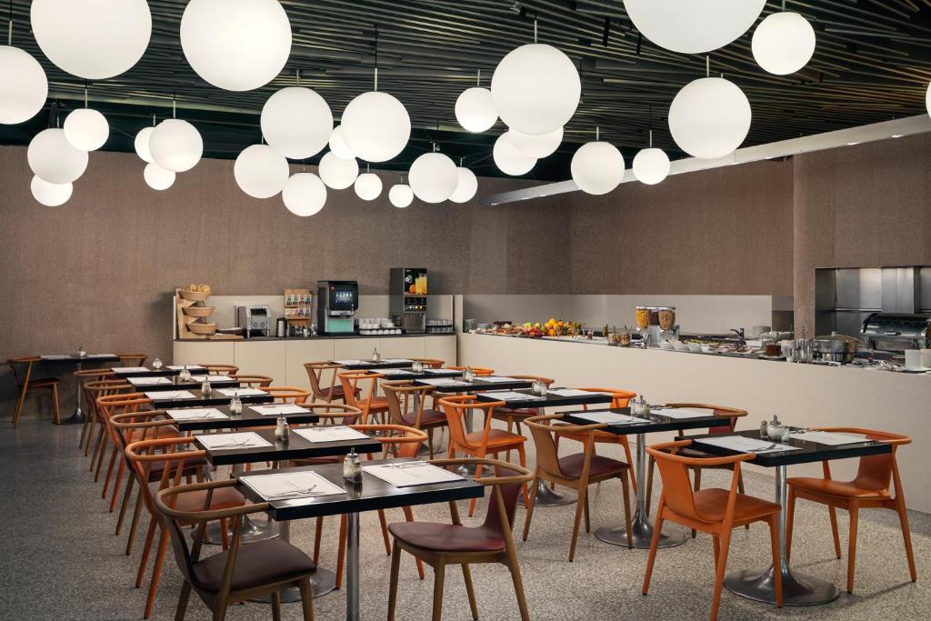 Food and beverages, Design Metropol Hotel Prague in Prague