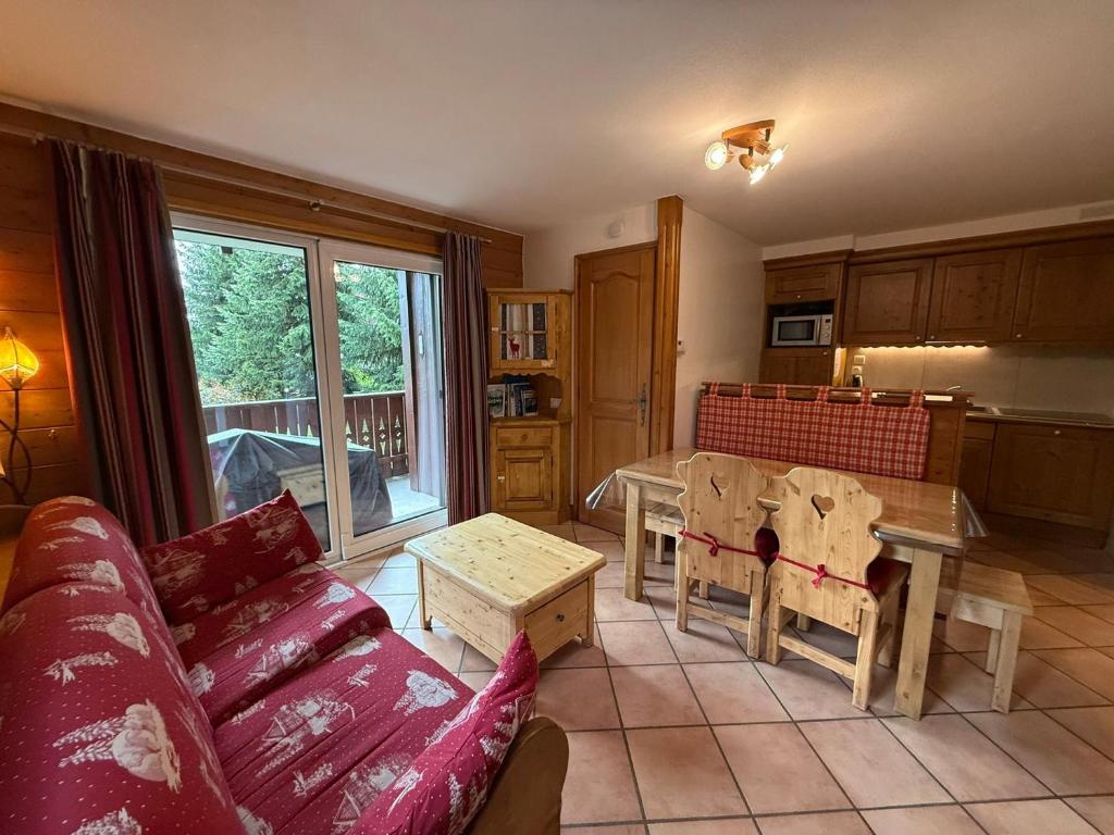 Appartement 6 pers, balcon, parking couvert - FR-1-293-352 - 1