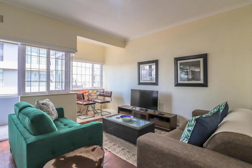 Eaton Square 2 by CTHA, Kapské Město