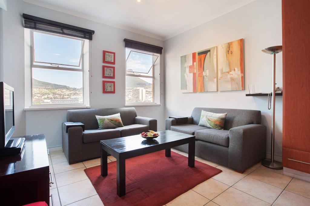 Piazza on Church 906 by CTHA, Kapské Město