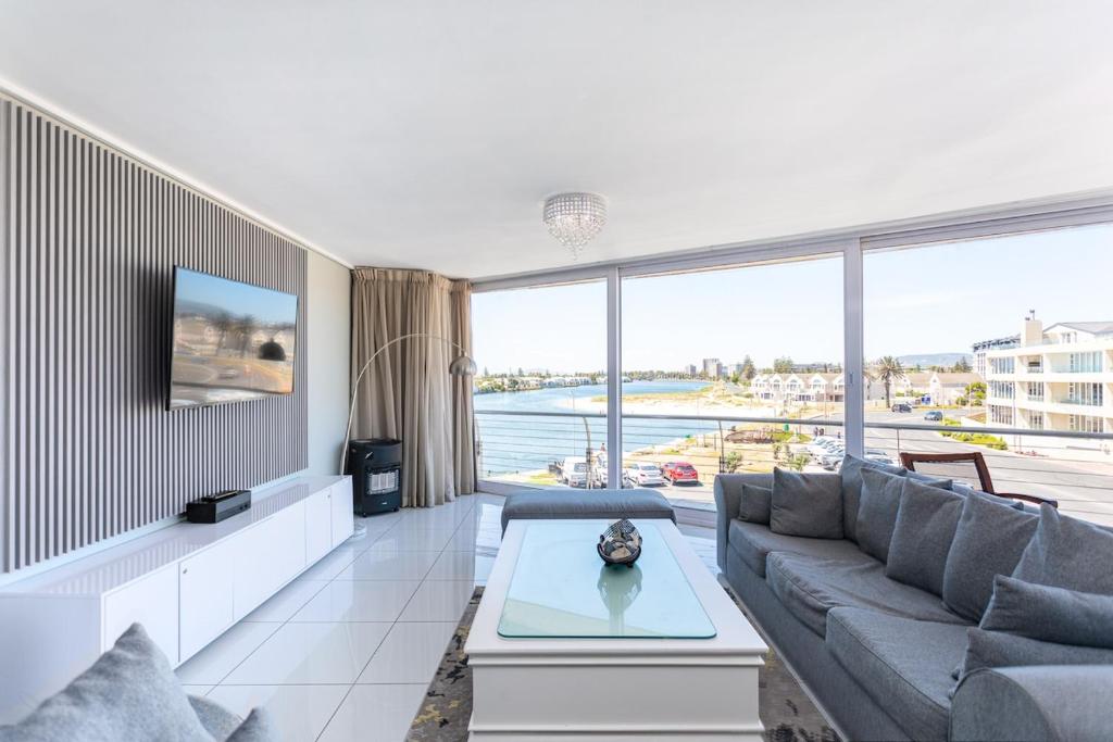 Lagoon Beach 237A by CTHA, Kapské Město