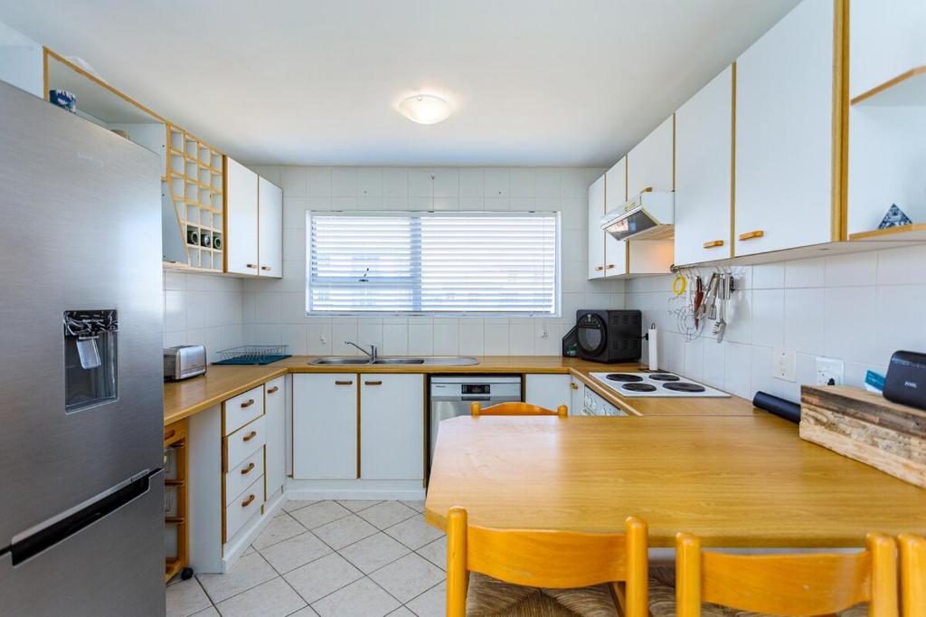 Ocean View B104 by CTHA, Bloubergstrand