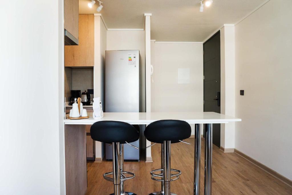 Cozy Stadium Retreat 1BR Nunoa Getaway for 3 - 4