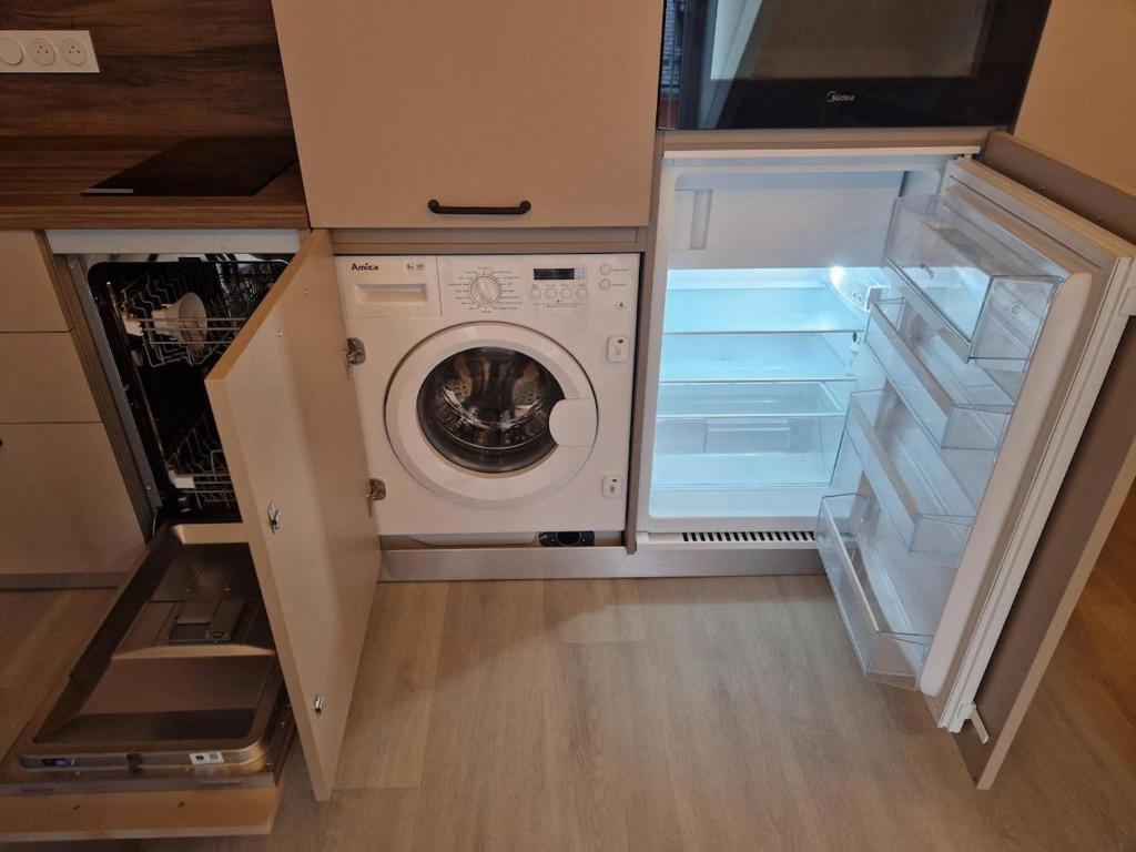 Studio avec parking privé au pied des télécabines et WIFI - 2