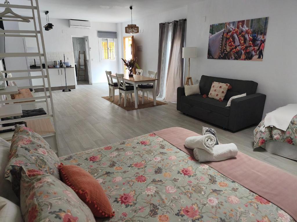 Apartamentos Turísticos Antonio Parra - 1