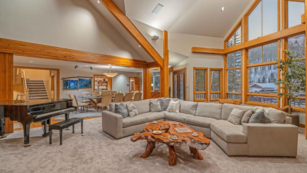 Founders Lodge, Beaver Creek