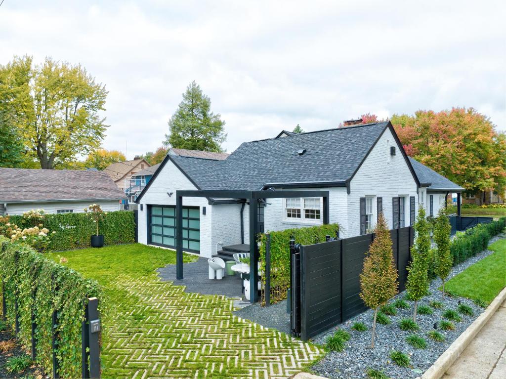 Ivy Grace - 4 Br, Stylish, Pet-friendly Retreat, Indianapolis