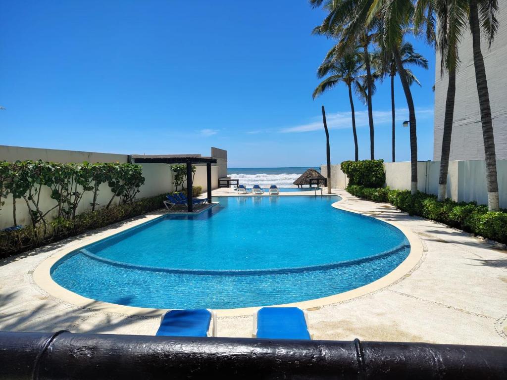 Departamento con Club Playa Acapulco Diamante 4Rec - 2