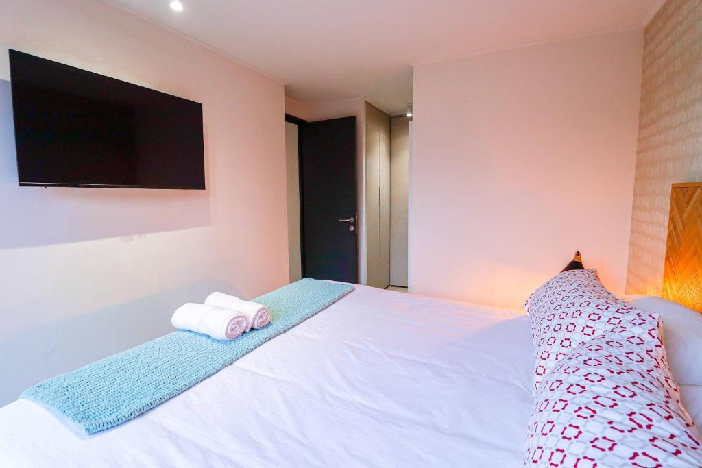 HOM I 2D2B Piscina Jacuzzi Estacionamiento Privado - 5