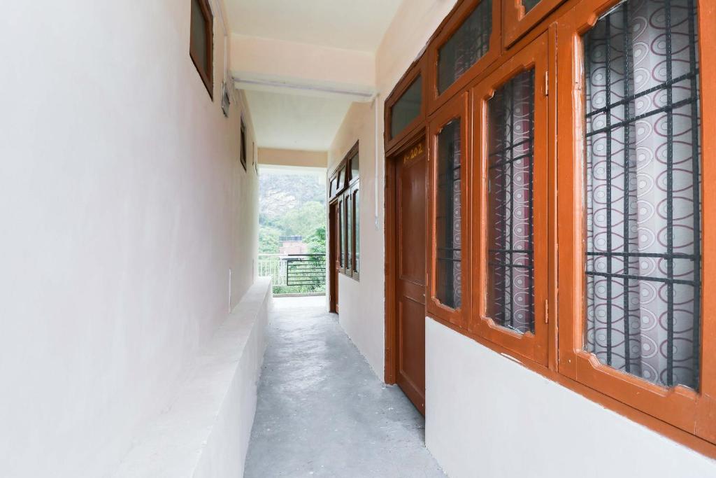 Hotel O Dp Bar, Rāmpur