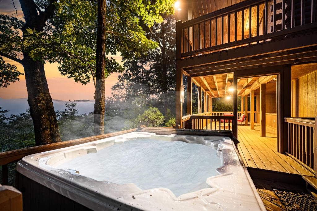 Sunset Nest, Blue Ridge