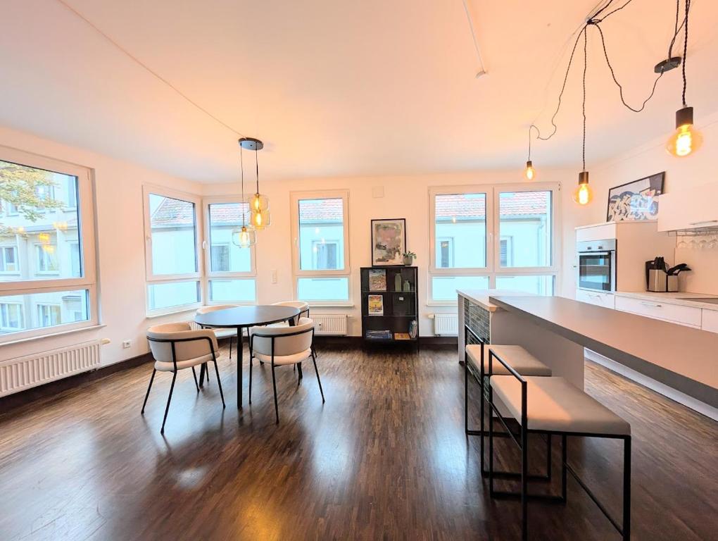 Design trifft Altstadt - wohnen mitten in Würzburg, Würzburg