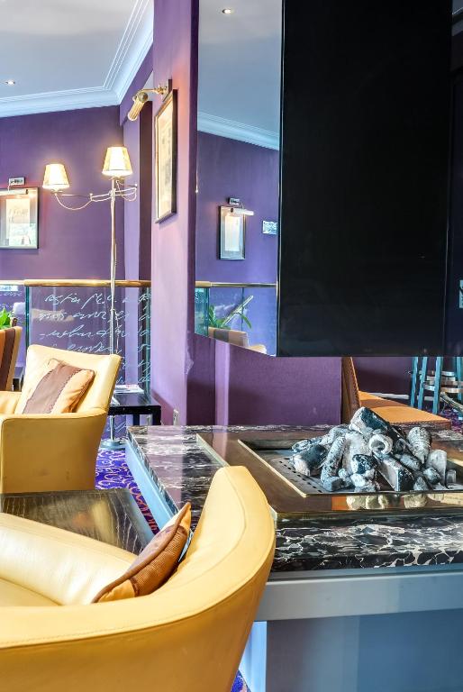 Pub/Lounge