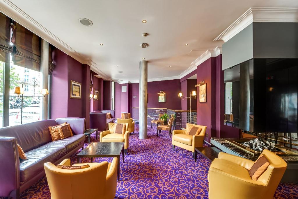 Pub/Lounge