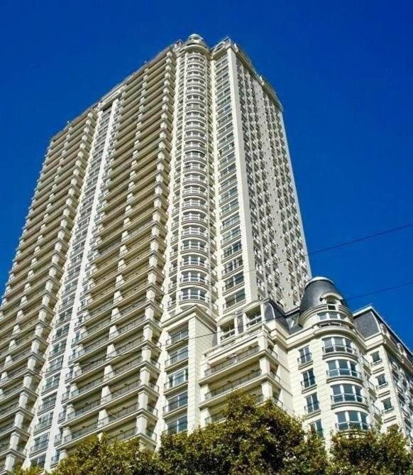 Sofisticado Departamento vista al rio en Chateau Libertador, Буэнос-Айрес