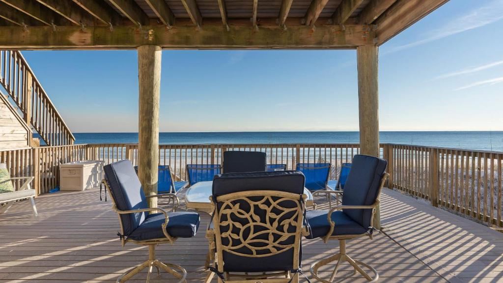 Destiny on the Sand by AvantStay Direct Beach Access Bbq on Large Ocean Facing Patio, Destin