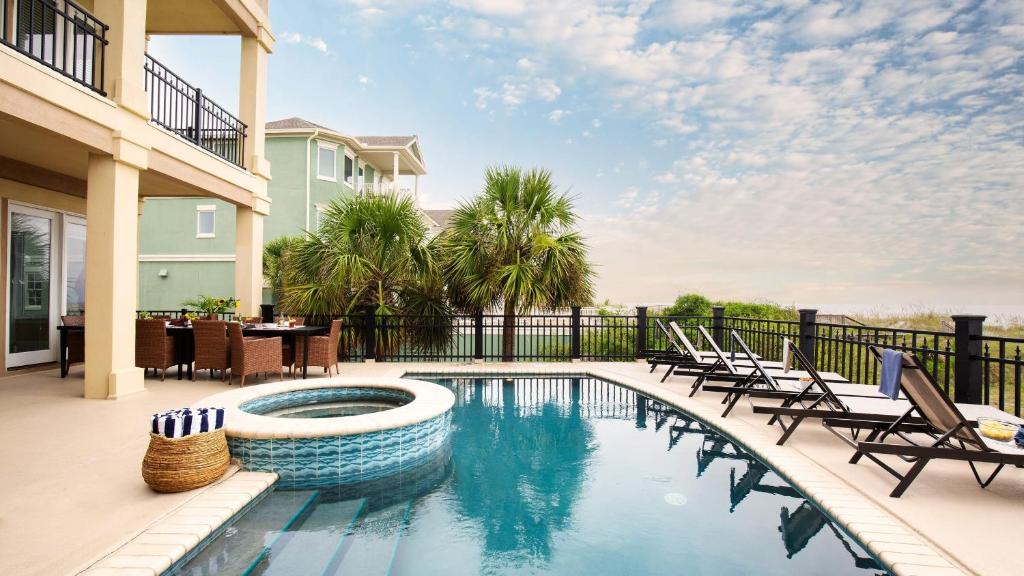 Lido by AvantStay Oceanfront Home w Pool Hot Tub Game Room Gorgeous Views, Hilton Head Island