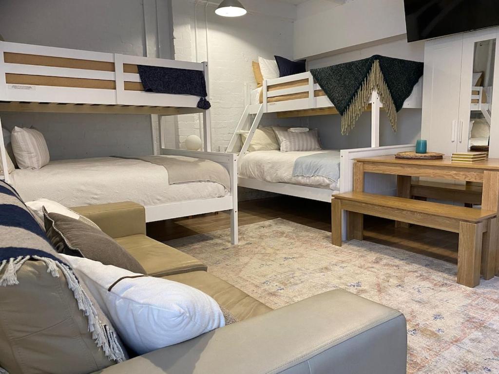 Eggies Nest - The Nest, Sydney